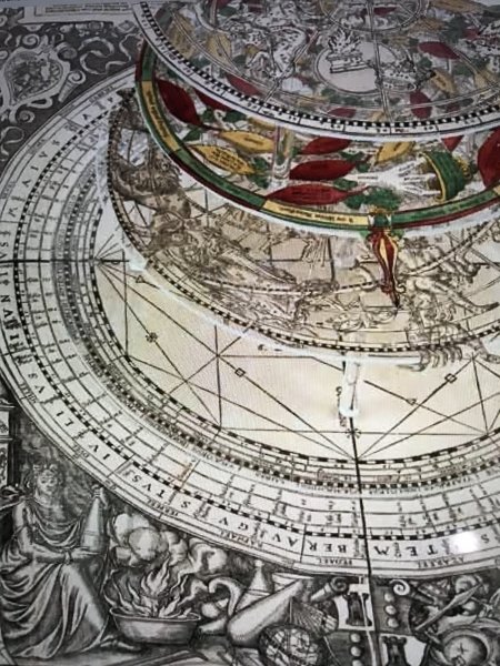 Bejött a "kozmikus papírforma” !